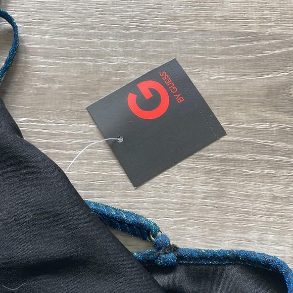 🆕 Guess | Annabella Cropped Flair Top Ornate Teal - Picture 4 of 10